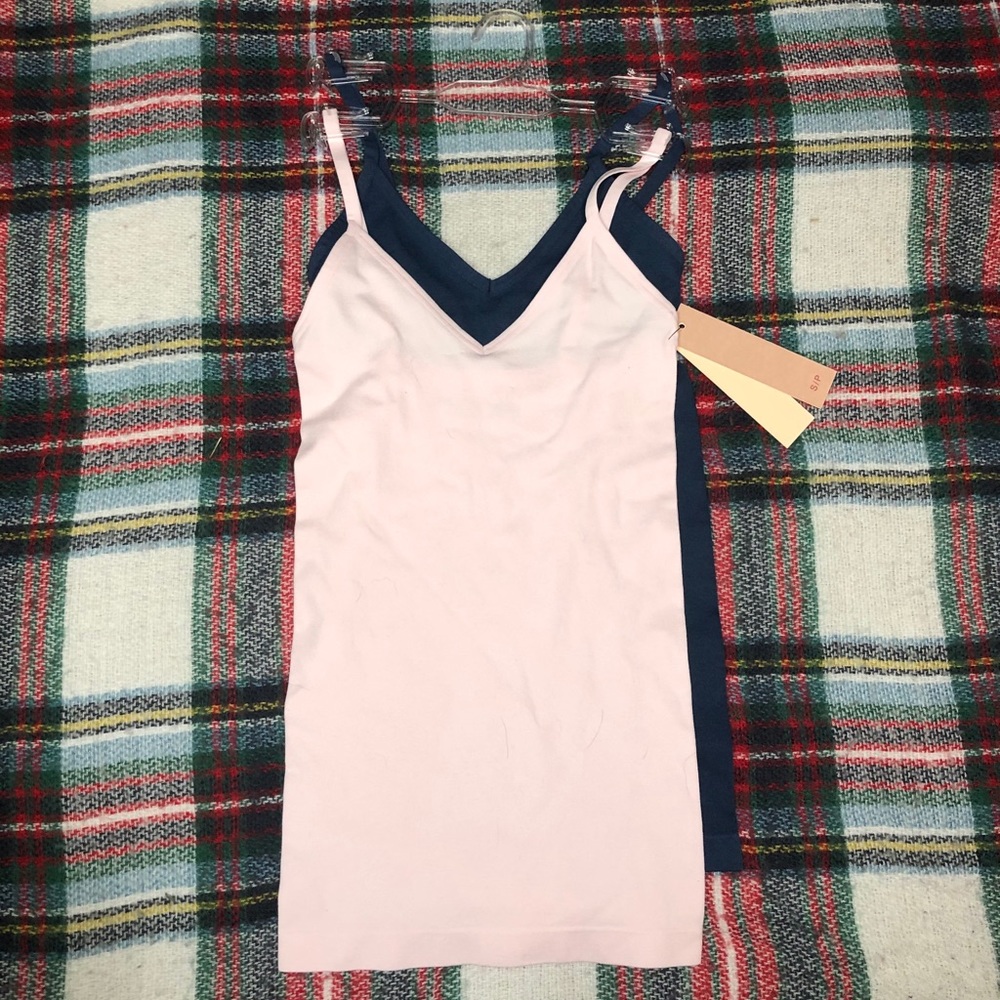 NWT Nouvelle seamless Tanks size Small